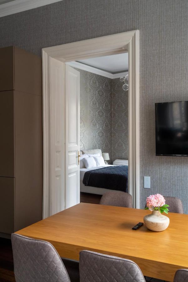 Luxury Apartment With Balcony Next To The New York Cafe 布达佩斯 外观 照片