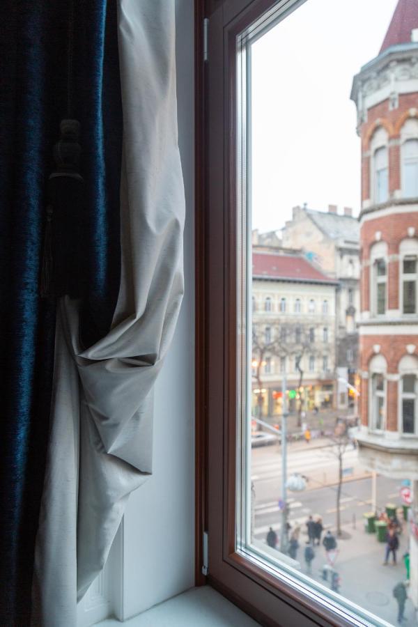 Luxury Apartment With Balcony Next To The New York Cafe 布达佩斯 外观 照片