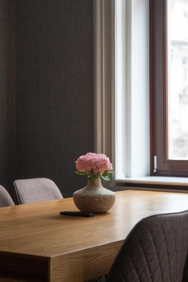 Luxury Apartment With Balcony Next To The New York Cafe 布达佩斯 外观 照片
