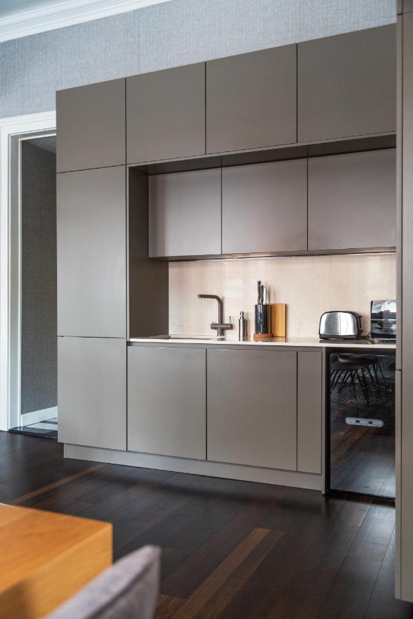 Luxury Apartment With Balcony Next To The New York Cafe 布达佩斯 外观 照片
